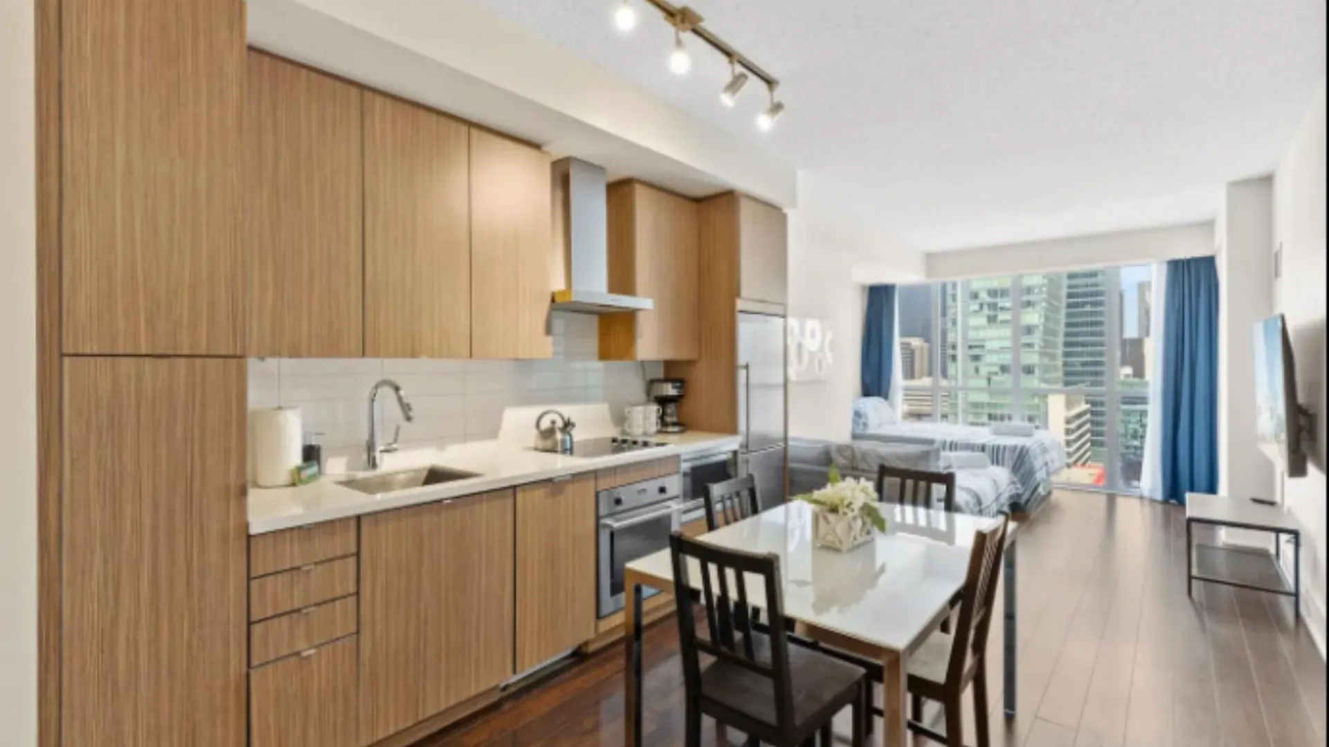 Comfort Iceboat Suites Lakeview & Free Parking Toronto