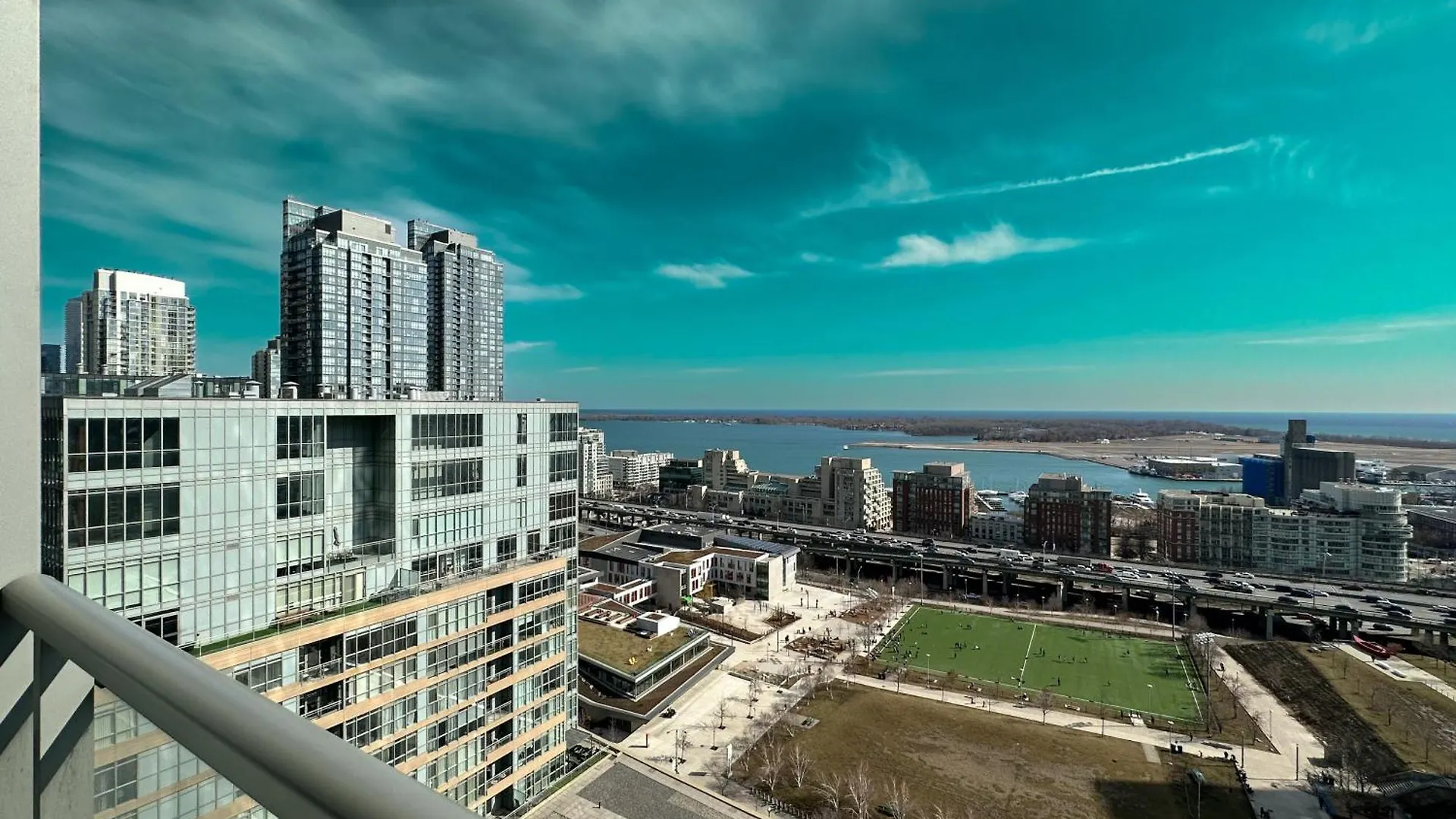 Comfort Iceboat Suites Lakeview & Free Parking Toronto