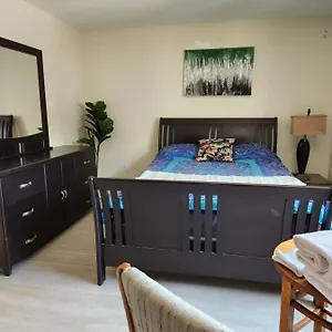 https://elmwood-stay.winnipeg-hotels.net