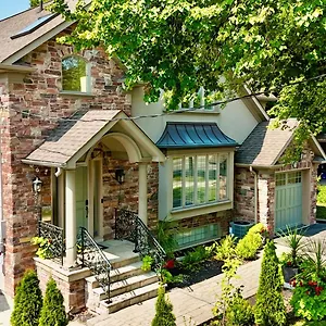 https://iresidence-in-toronto-lux-3-bedroom-vacation-home.niagara-fallshotels.com