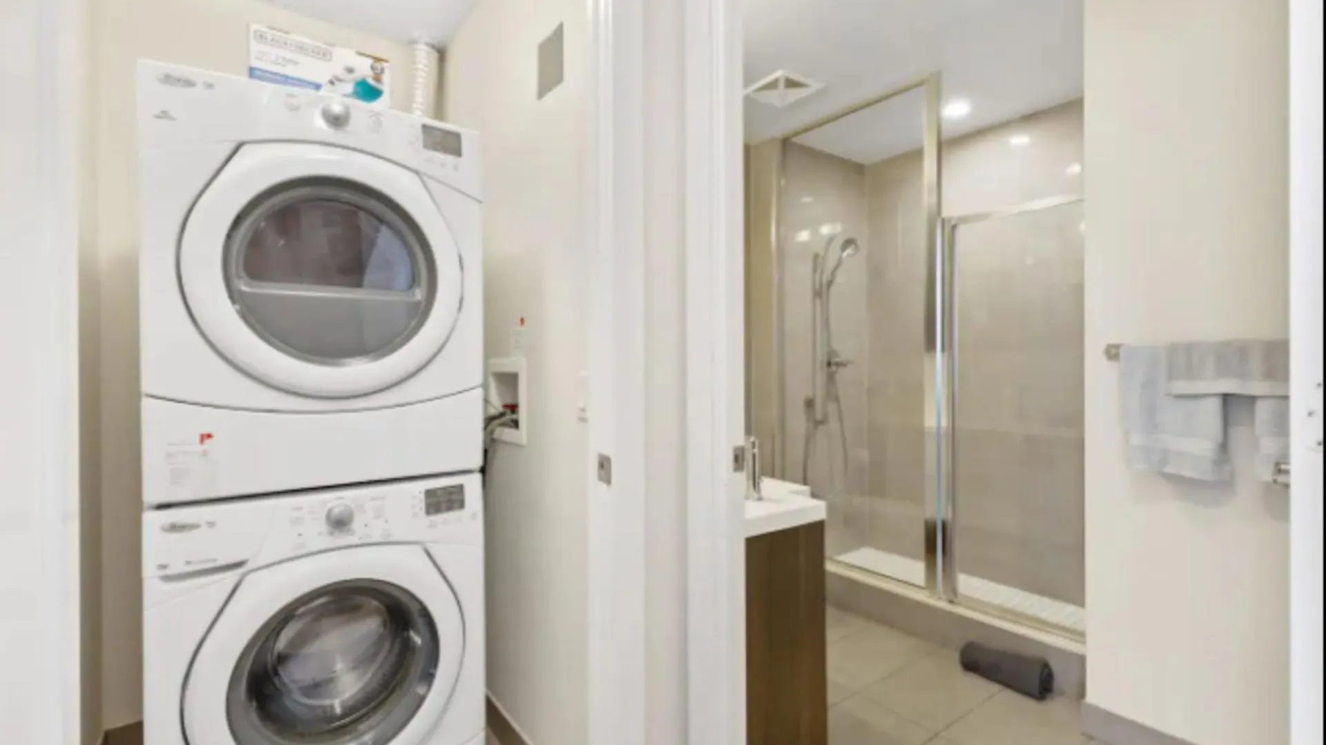 Comfort Iceboat Suites Lakeview & Free Parking Toronto
